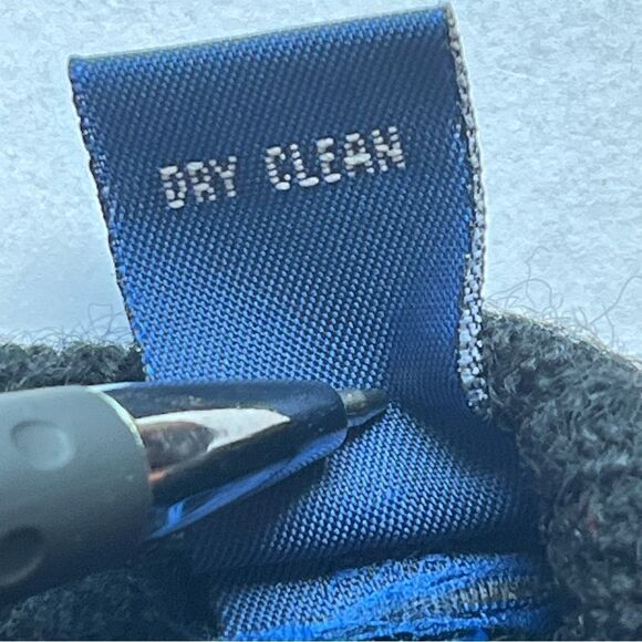 Karen Scott Women's Holiday Wool Cardigan Sweater Black/Green/Red Multi Small - Picture 4 of 8